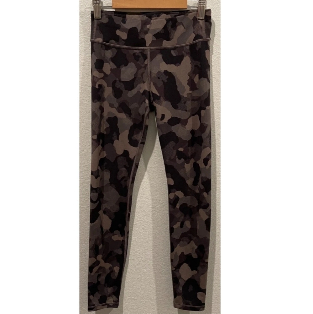 Athleta Girl Printed Chit Chat Tight Legging Camoflauge XL 14 #A30